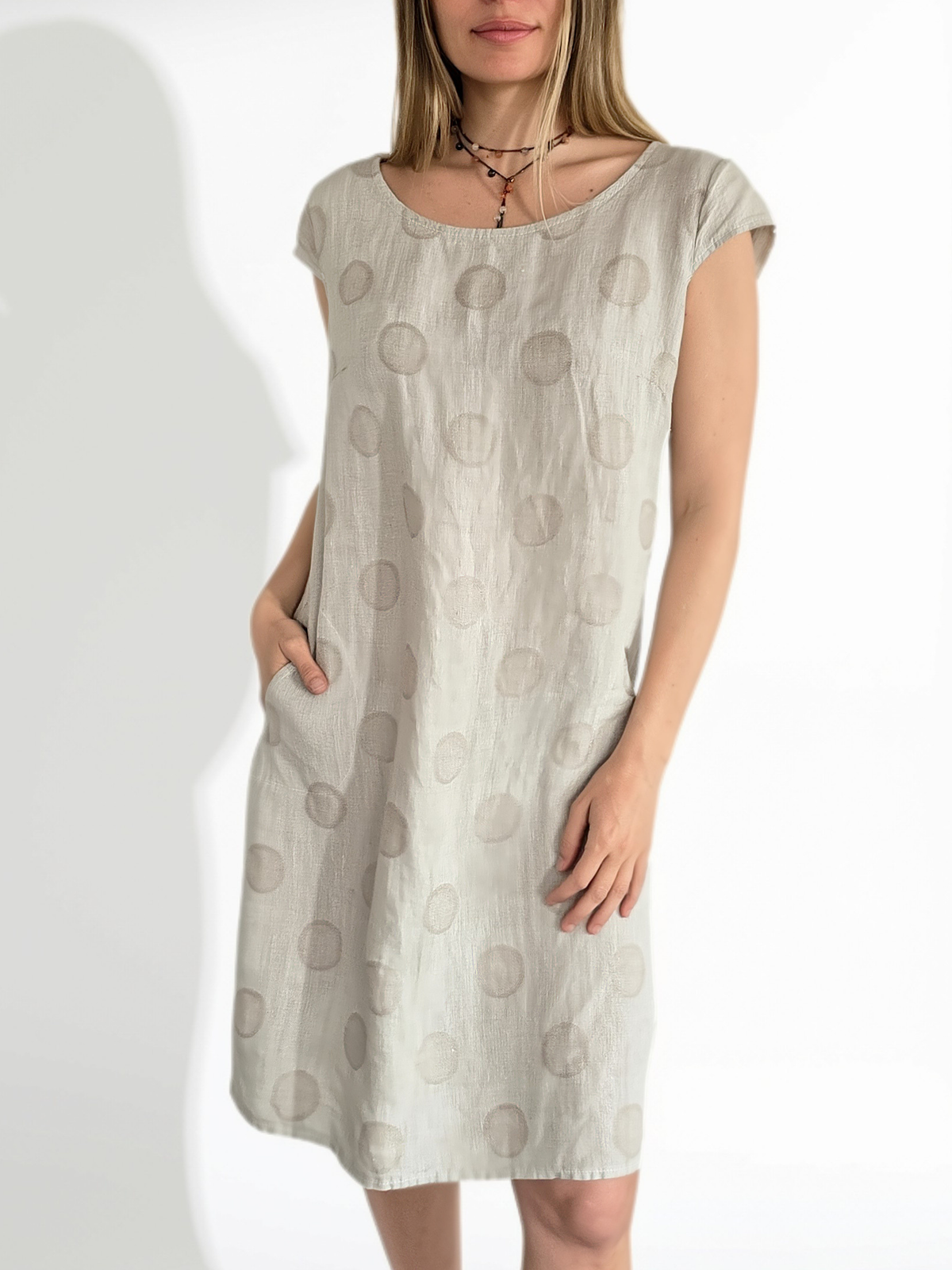Vestido Italiano Lunares, fondo Beige