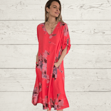 Cargar imagen en el visor de la galería, Vestido estampado escote en V, fondo Coral
