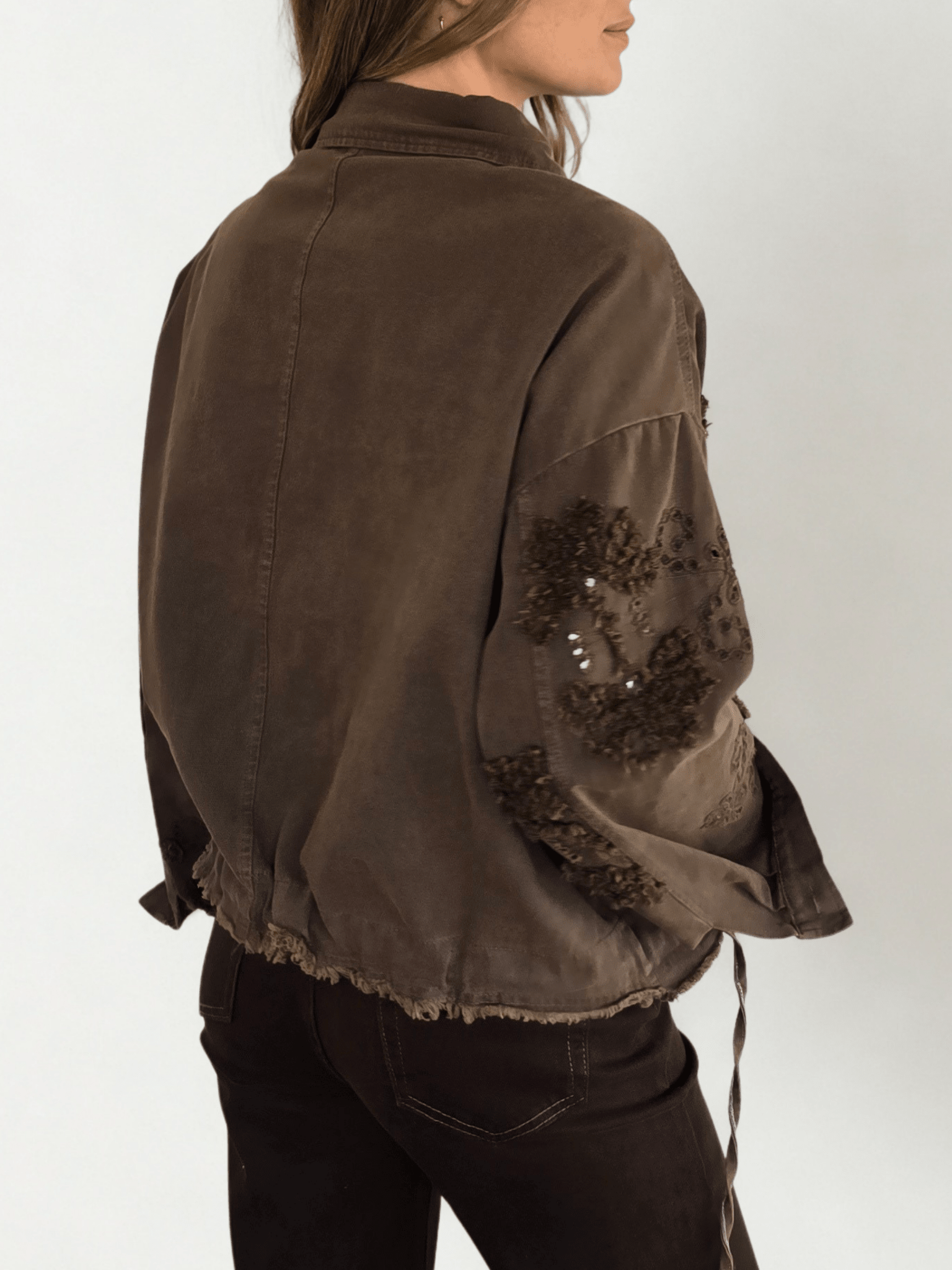 Chaqueta Italiana Bordada, color Chocolate