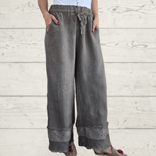 Cargar imagen en el visor de la galería, Pantalón 100% Lino Italiano basta bordada, color Taupe
