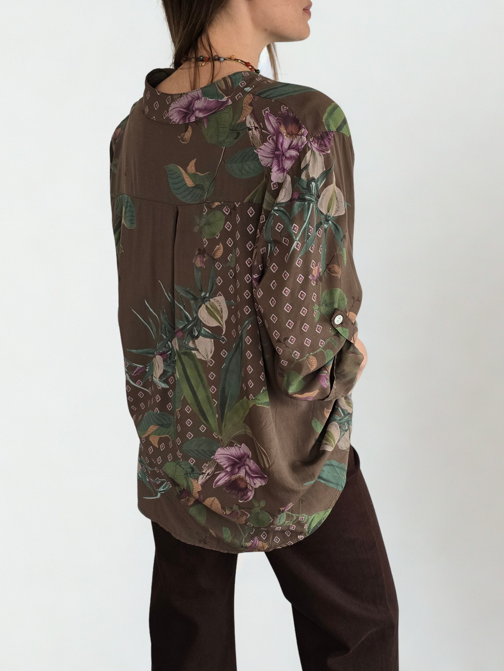 Blusa Italiana Estampada, fondo Chocolate