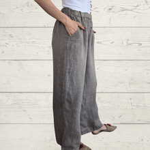Cargar imagen en el visor de la galería, Pantalón 100% Lino Italiano, color Taupe
