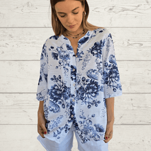 Cargar imagen en el visor de la galería, Blusa Italiana Nápoles, fondo Blanco
