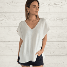 Cargar imagen en el visor de la galería, Sweater Italiano Adelfia, color Blanco
