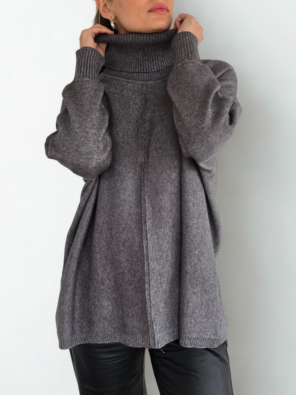 Sweater cuello subido Ribete, color Gris