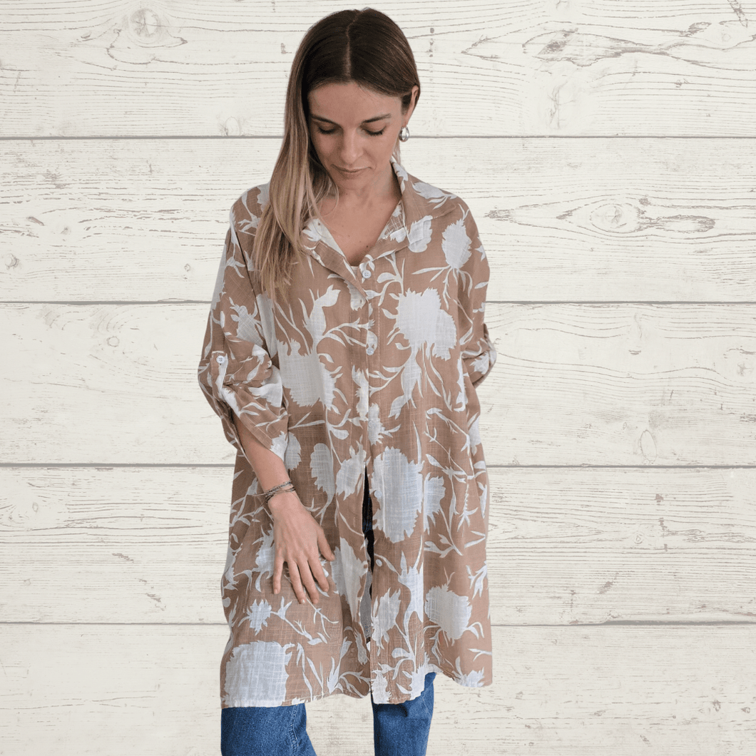 Vestido / Blusón Italiano estampado, color Tostado con Blanco