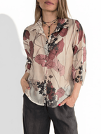 Blusa Italiana Estampado Flores, fondo Beige