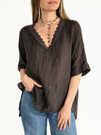 Blusa Italiana Escote Bordado, color Chocolate