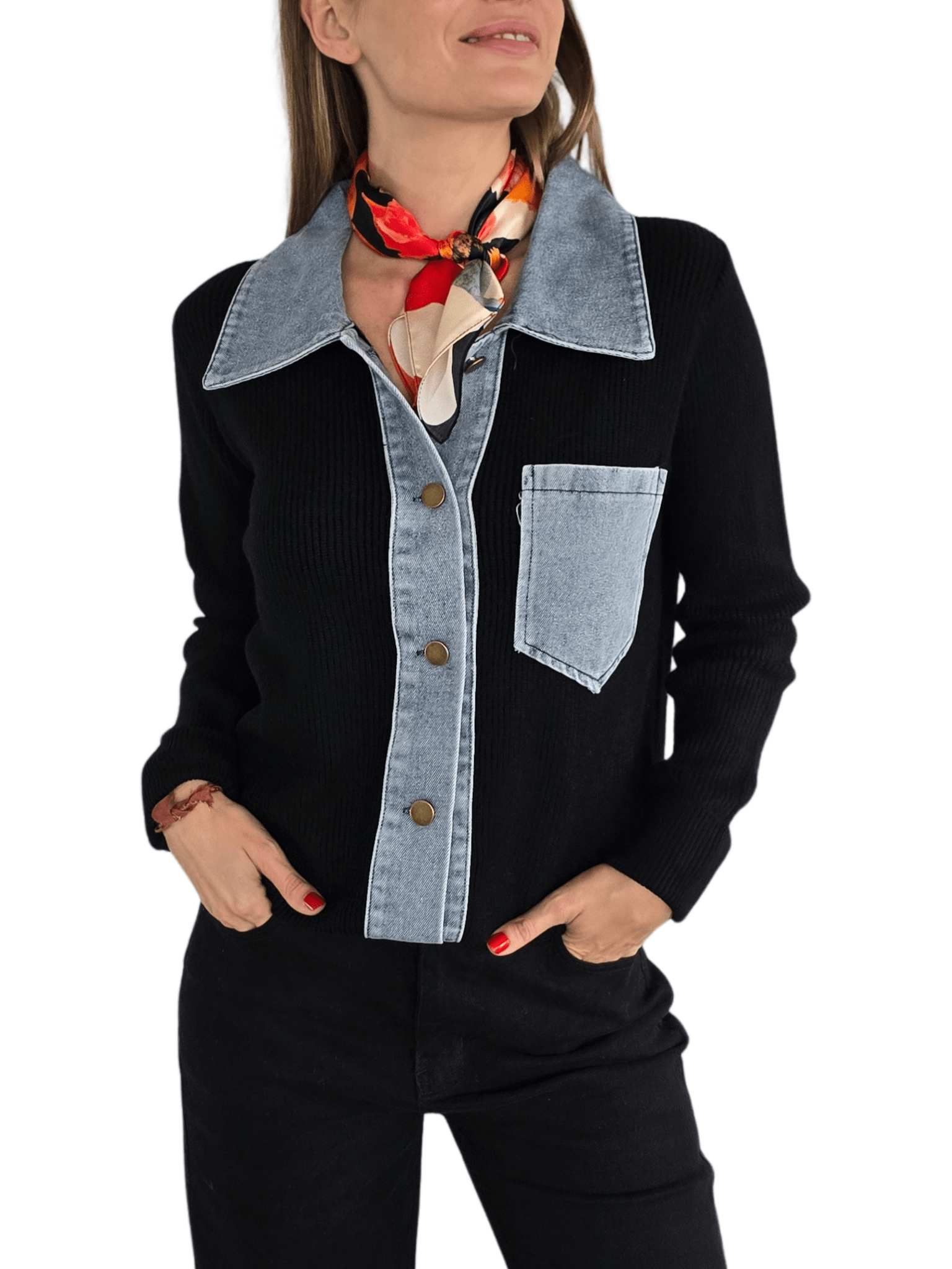 Chaleco con Jeans, color Negro