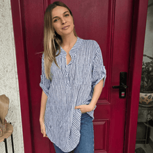 Cargar imagen en el visor de la galería, Blusa Italiana rayada, fondo Blanco

