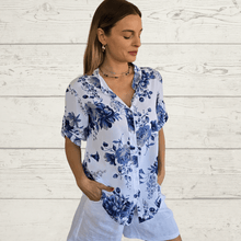 Cargar imagen en el visor de la galería, Blusa Italiana Siena estampada, fondo Blanco
