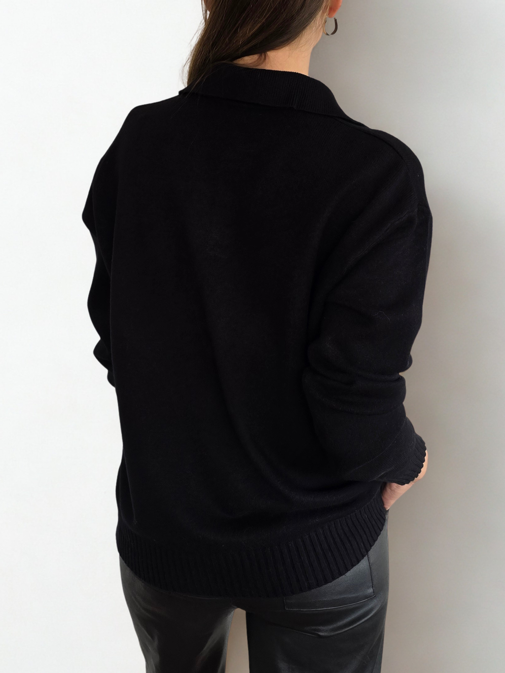 Sweater Tres Botones, color Negro