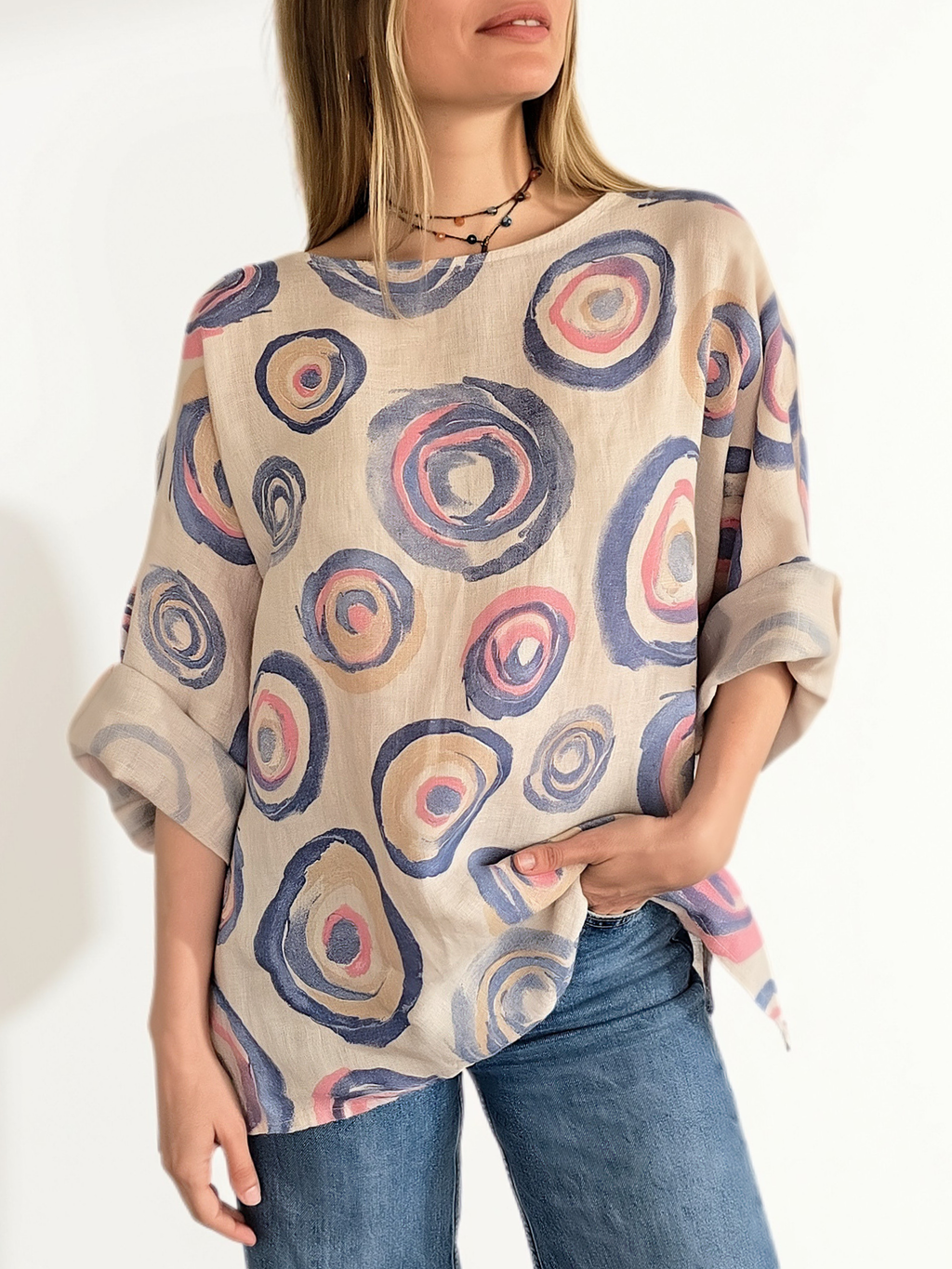 Blusa Italiana Estampado Circulos, fondo Beige