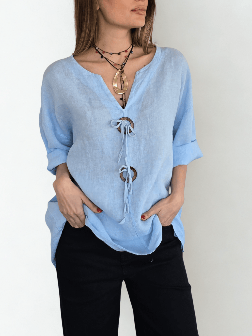 Blusa Italiana 100% Lino, dos Botones, color Celeste