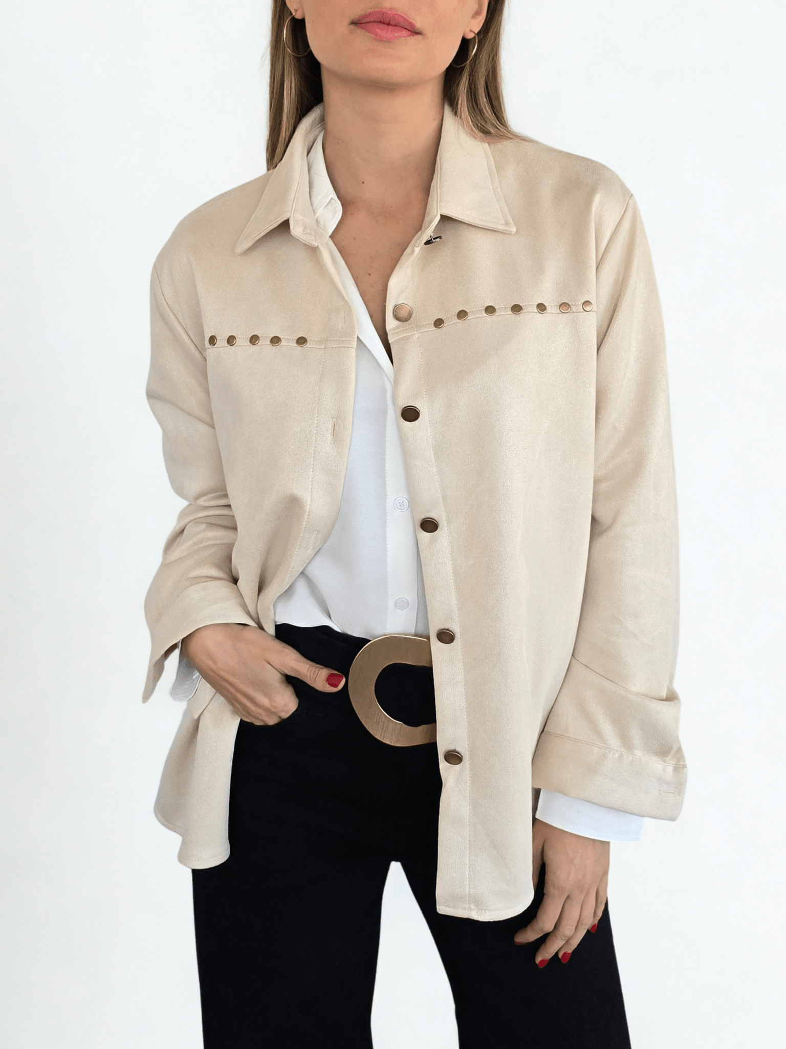 Chaqueta Tachas, color Beige