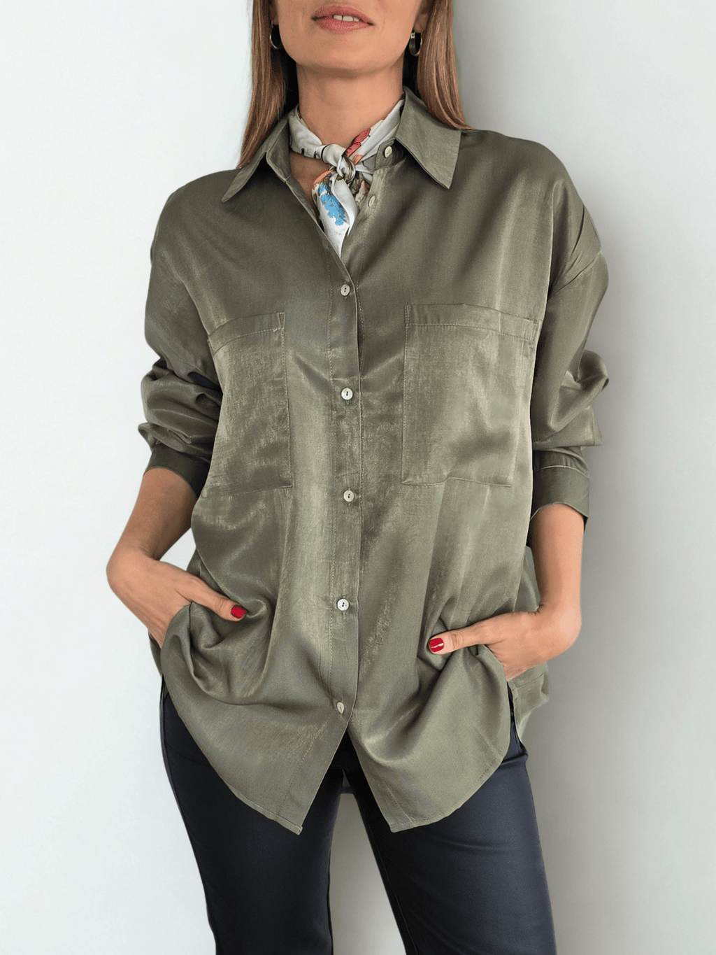 Blusa Dos Bolsillos, color Verde