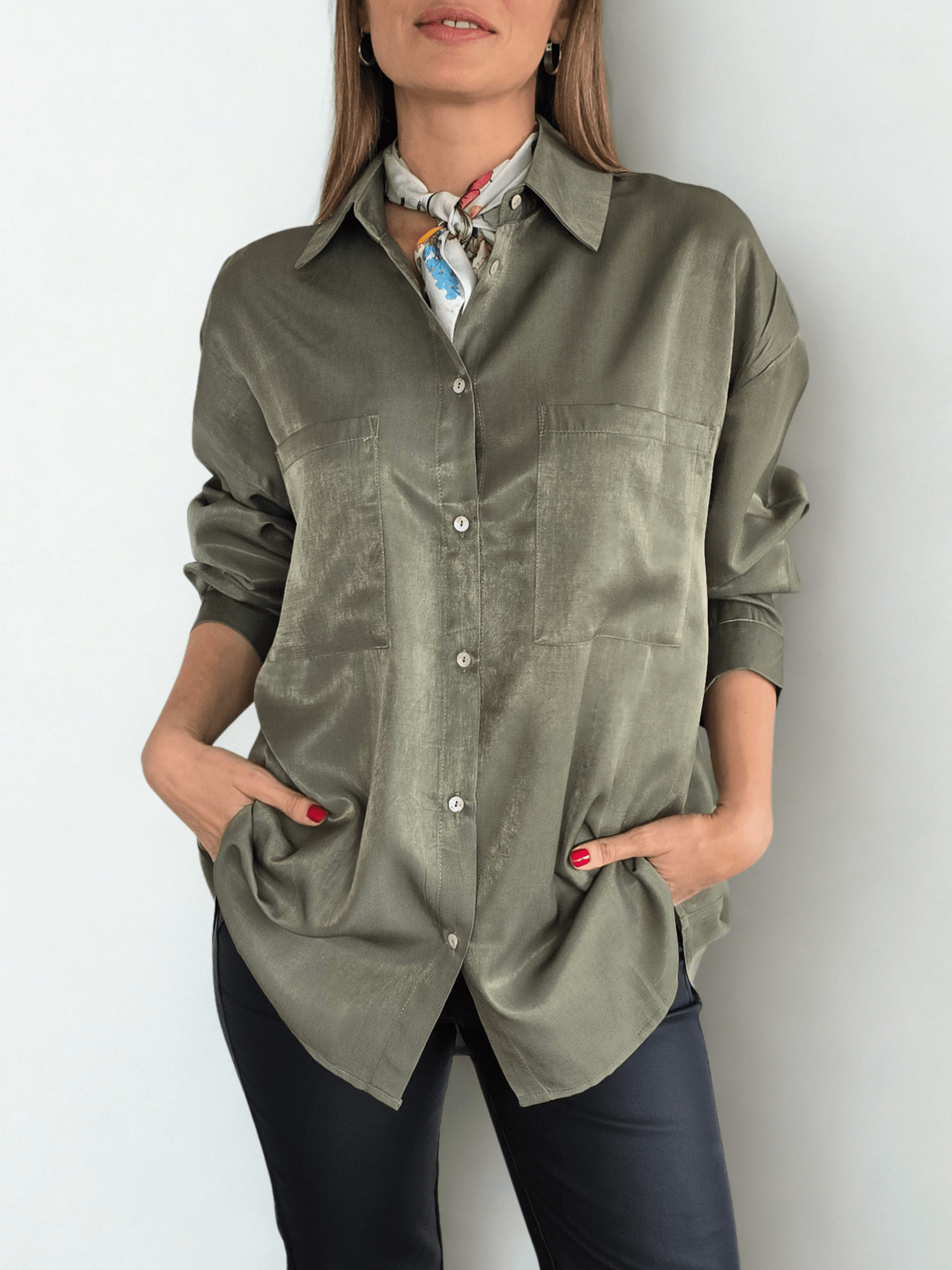 Blusa Dos Bolsillos, color Verde
