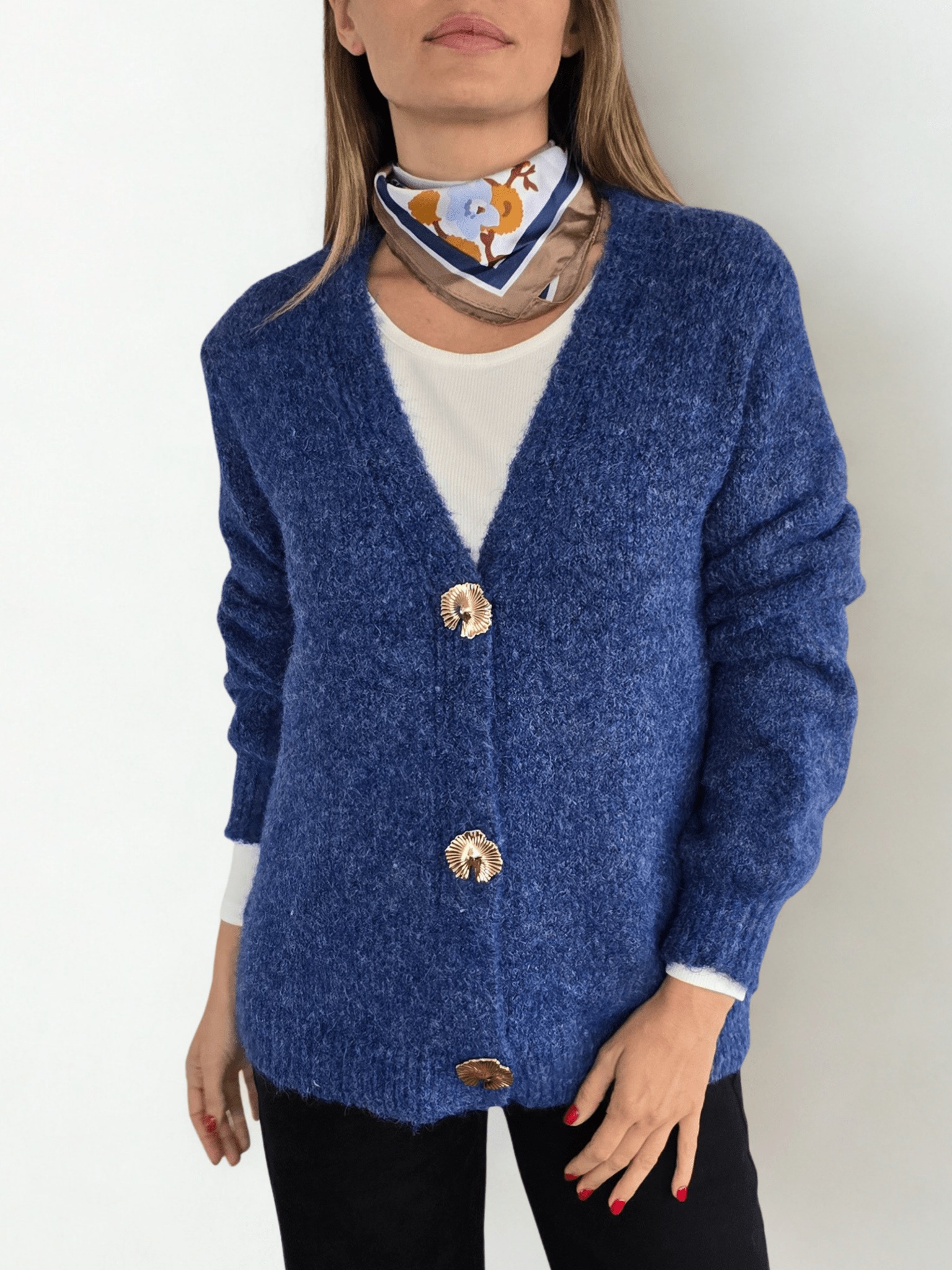 Chaleco con Botones Dorados, color Azul Jacinto