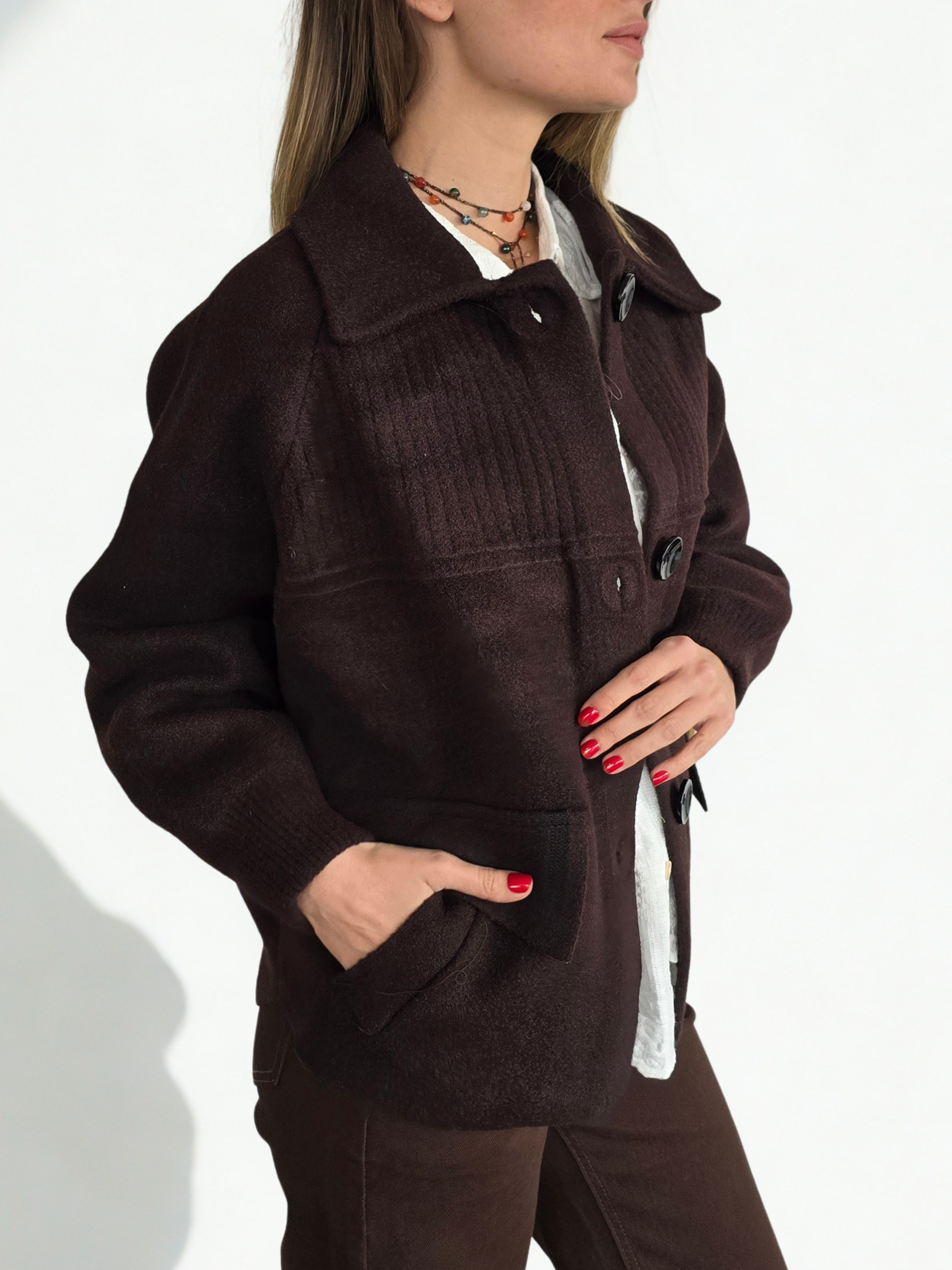 Chaqueta Bolsillo con detalle, color Chocolate