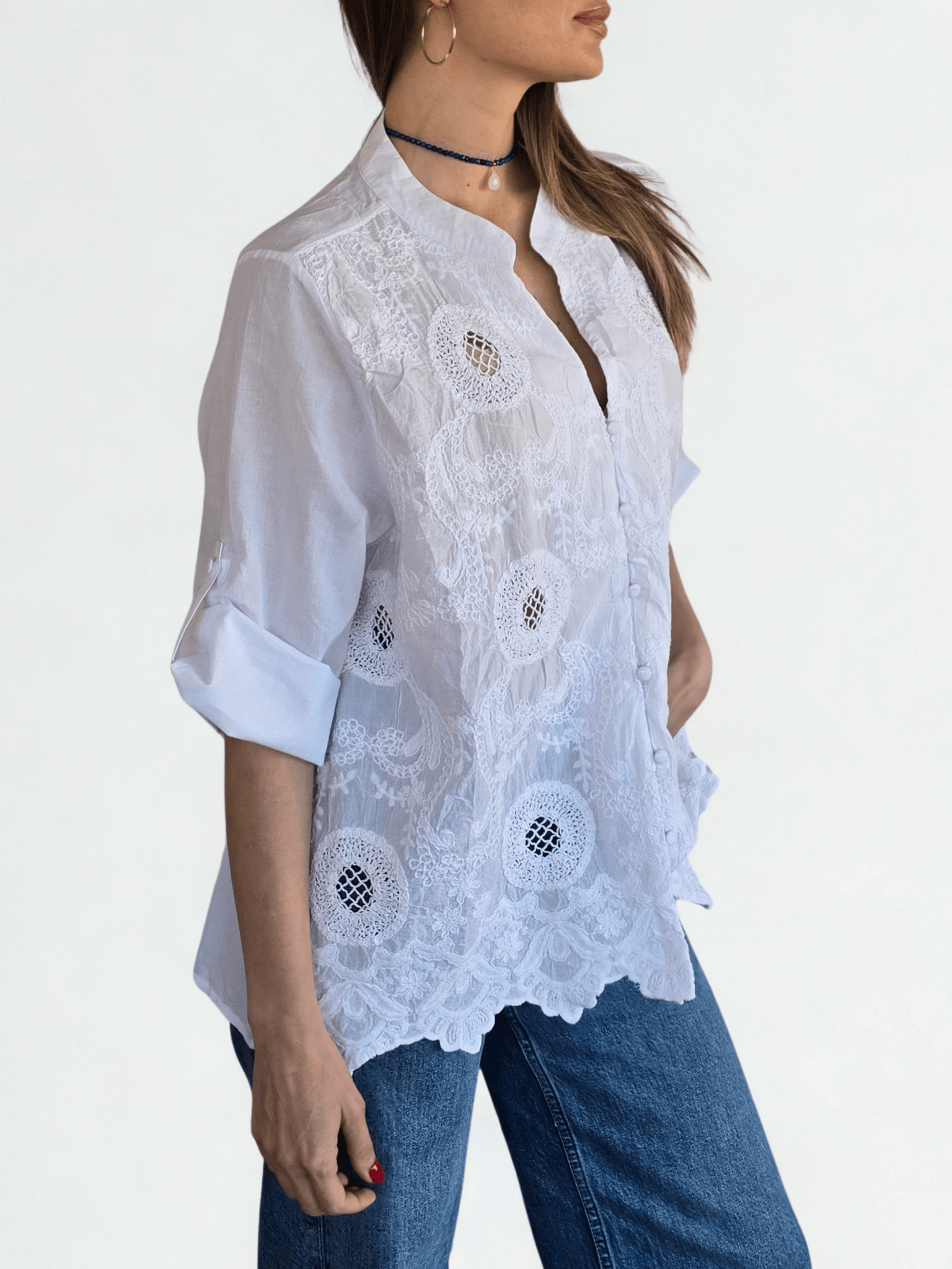 Blusa Bordada escote en V, color Blanco