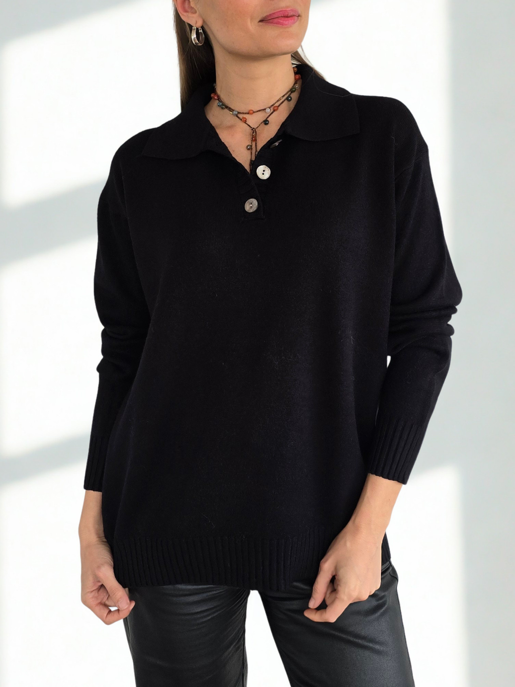 Sweater Tres Botones, color Negro
