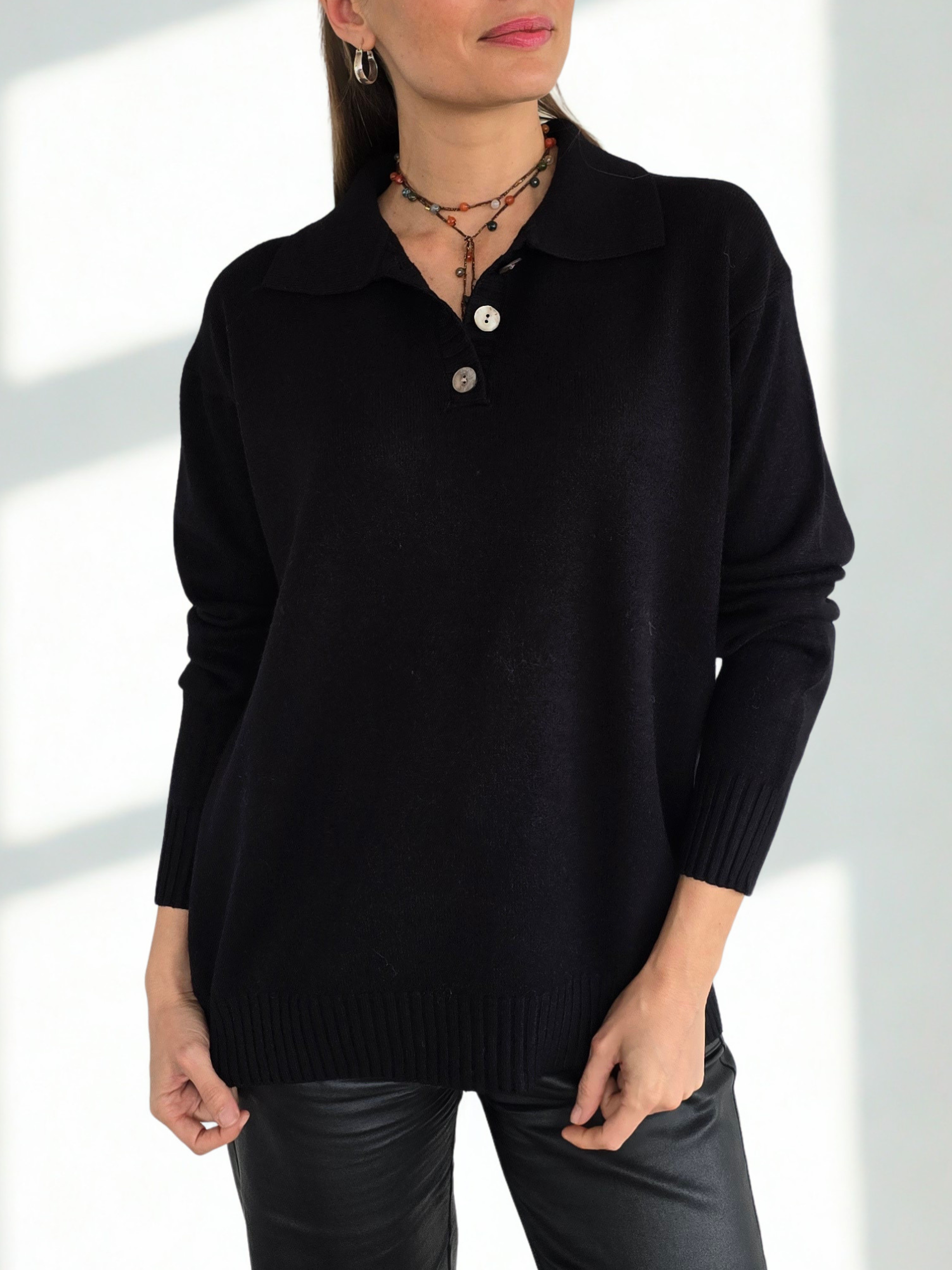 Sweater Tres Botones, color Negro