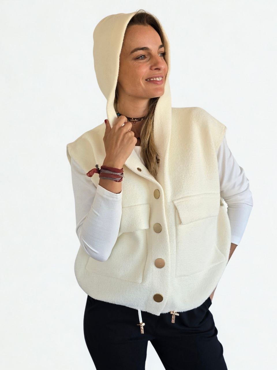 Chaqueta tejida con gorro, color Blanco Invierno