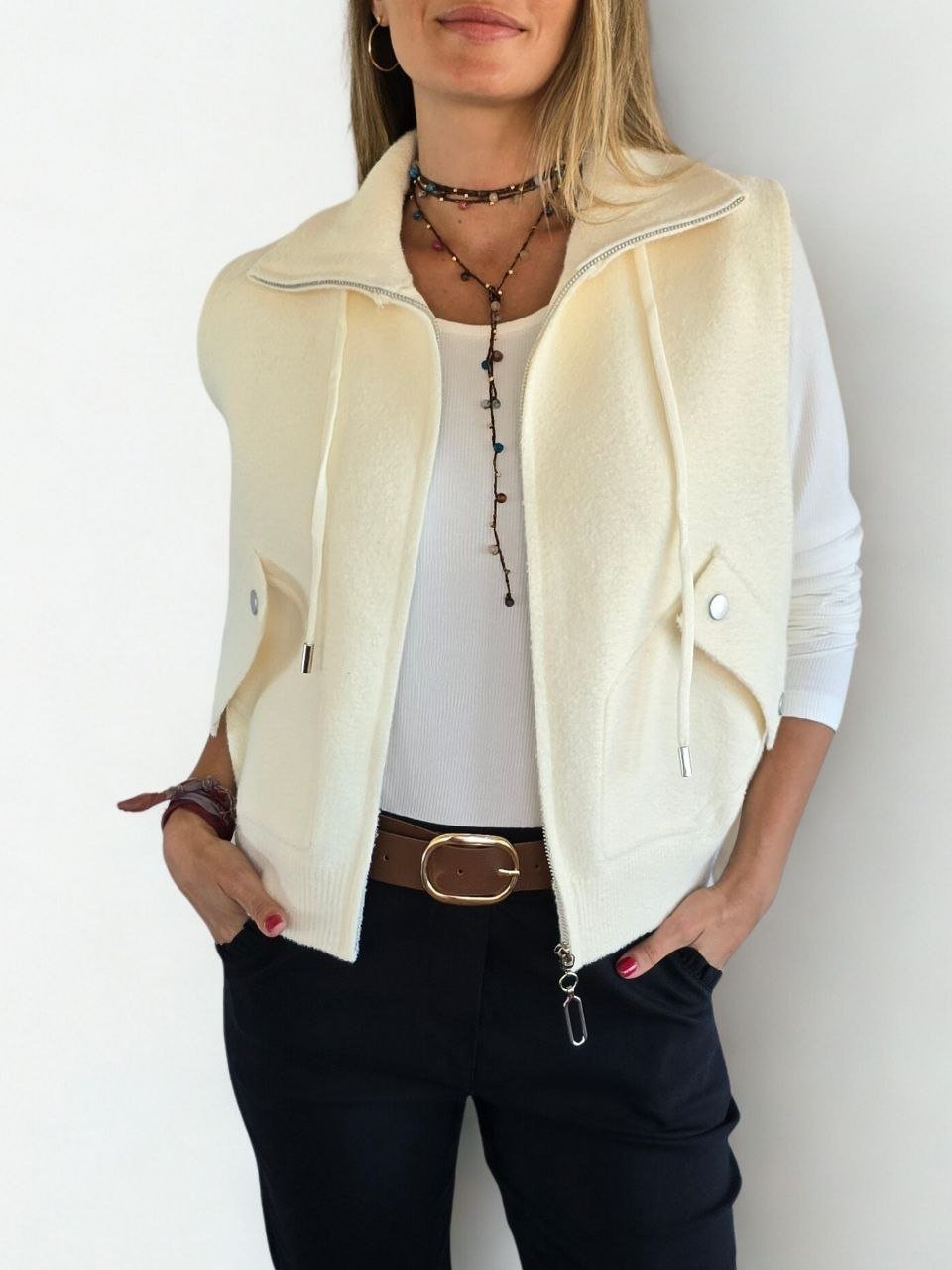 Chaqueta tejida sin mangas, color Blanco Invierno