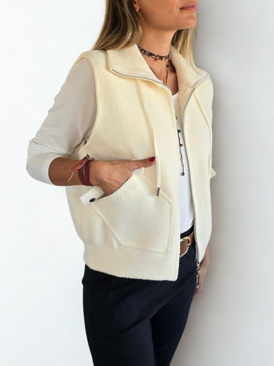 Chaqueta tejida sin mangas, color Blanco Invierno