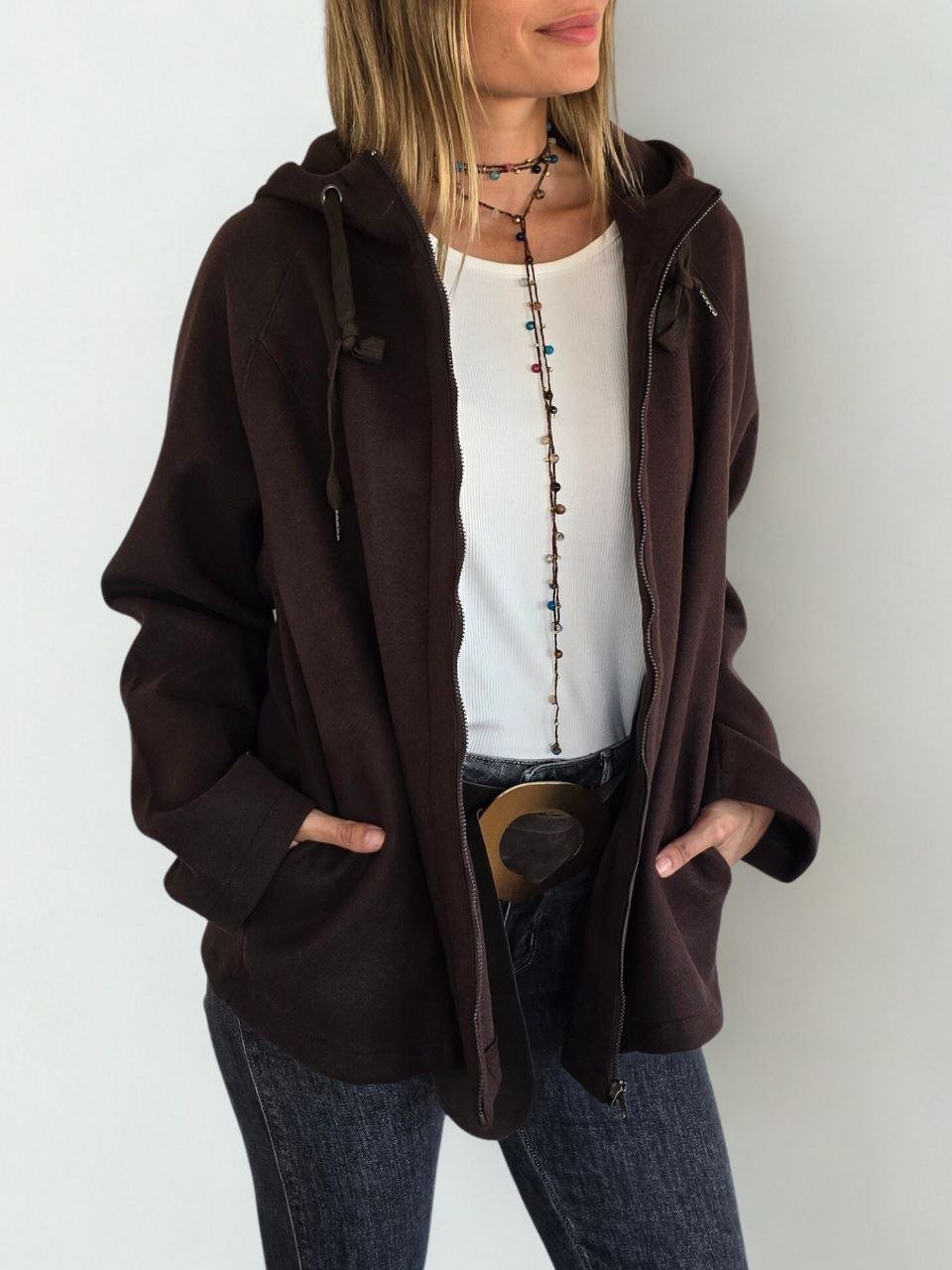 Chaqueta tipo polerón, color Chocolate