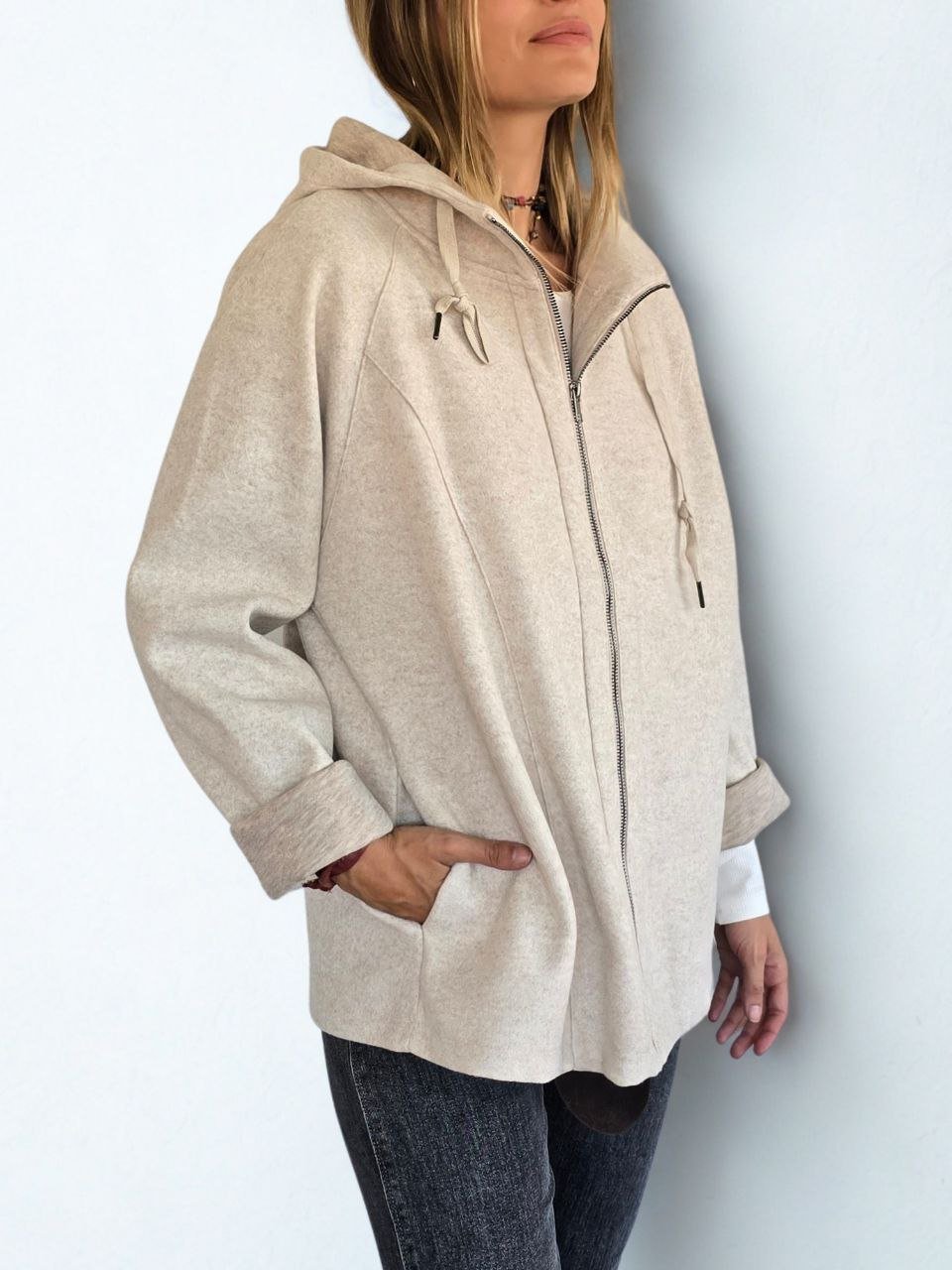 Chaqueta tipo polerón, color Beige