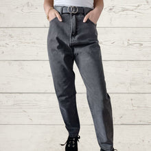 Cargar imagen en el visor de la galería, Pantalón MOOMS JEANS, negro 100% algodón
